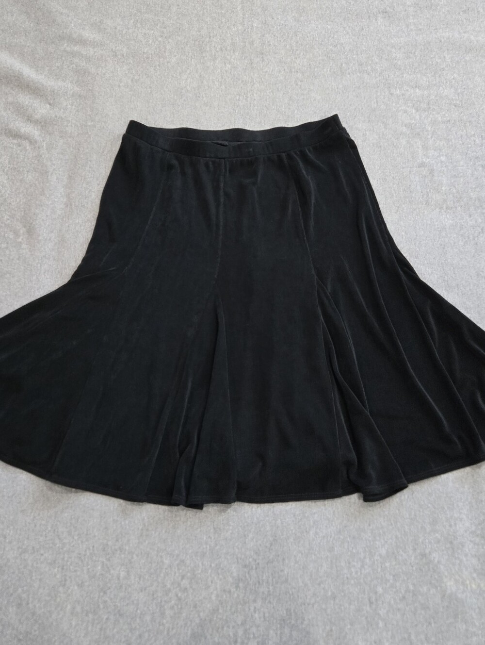 Chico's Travelers Black Knit Tulip Skirt Size 2 Large Knee Length Slinky Pull On